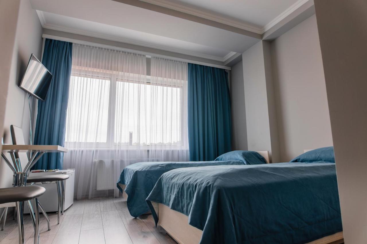 Af Trans Hotel Marshyntsi Exteriör bild